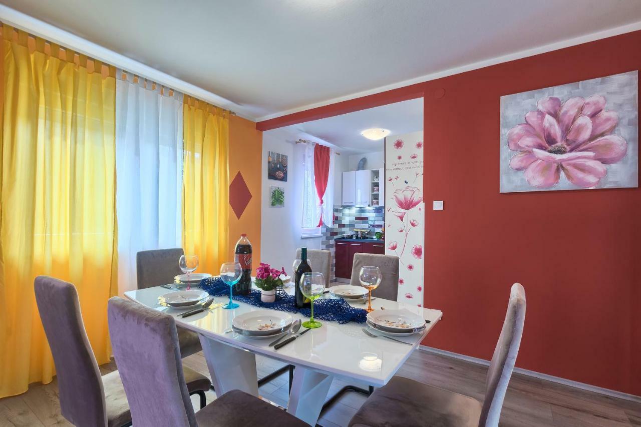 Apartman Modry Pula Exterior photo